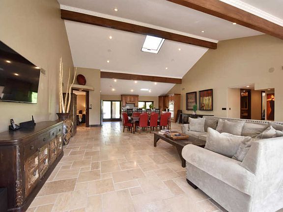 5th image of 9426 E Calle De Valle Dr