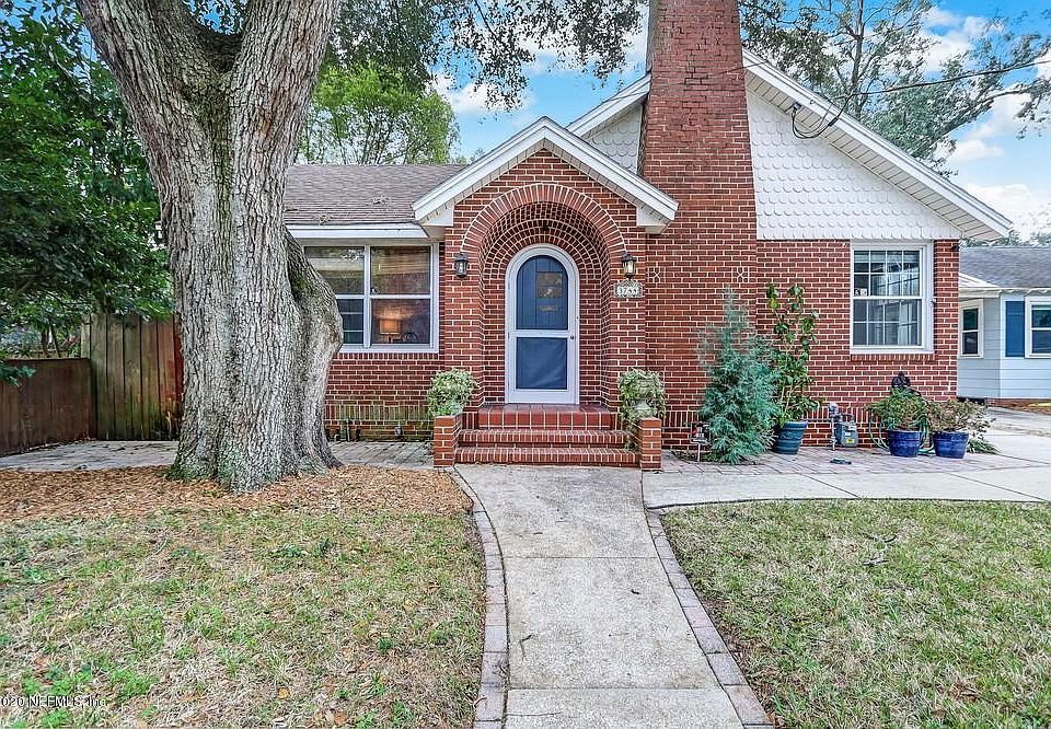 1st image of 3744 Glencove Ave