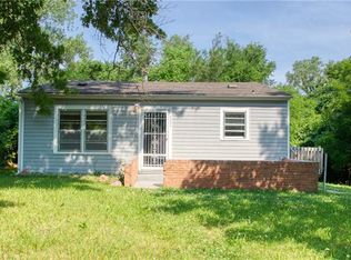 9224 Askew Ave, Kansas City, MO 64132