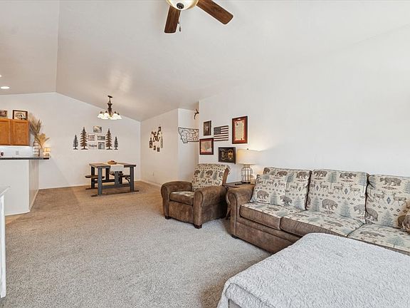 4th image of 63 Empire Loop