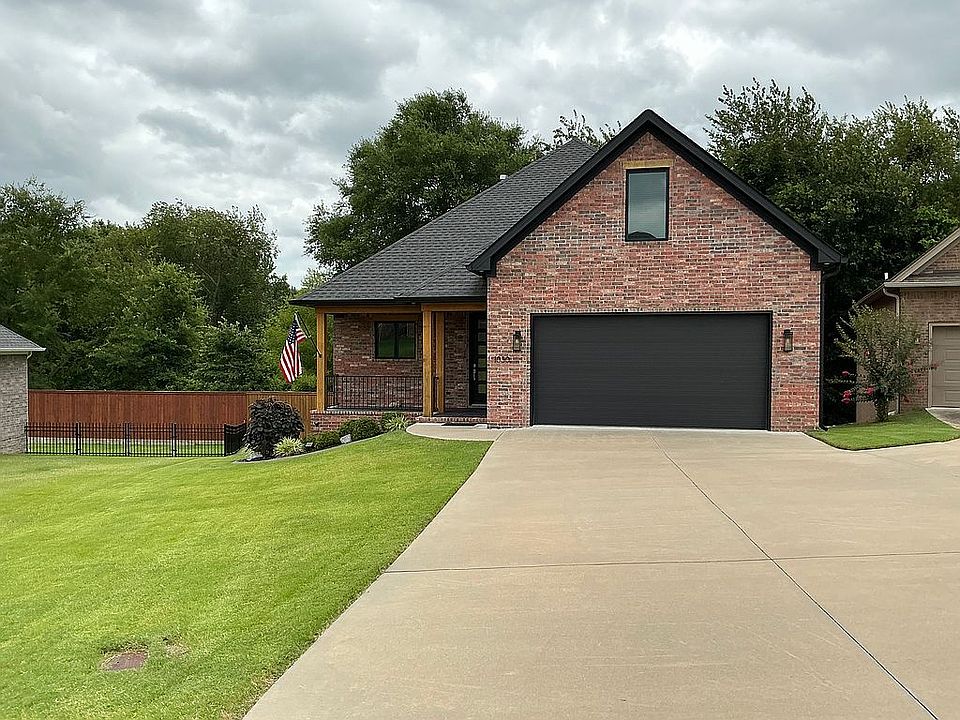 1st image of 1030 Turnberry Dr