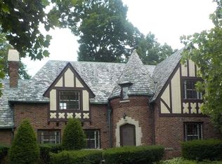 749 Oakridge Dr, Jackson, MI
