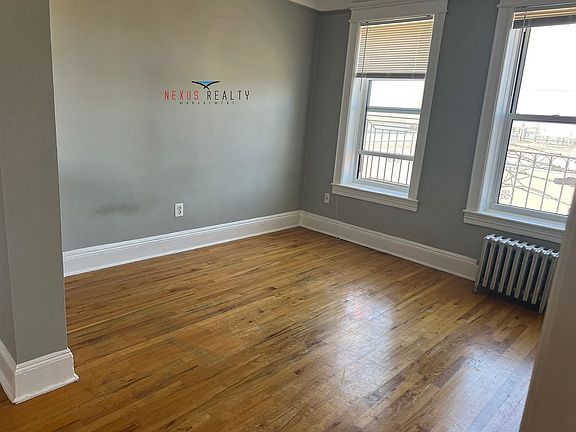 5th image of 3711 9th St APT 5