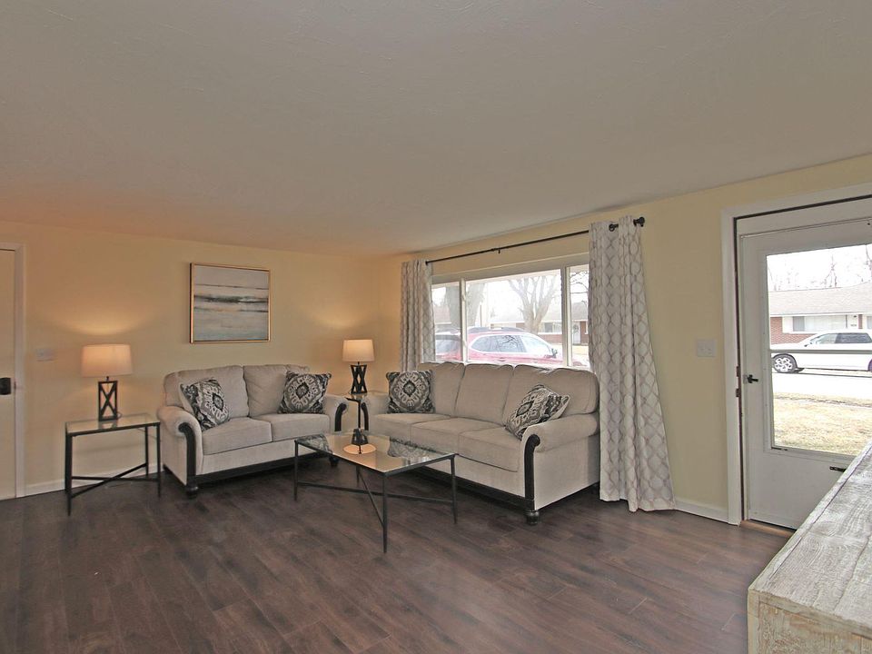 1st image of 2751 Latonia Ave