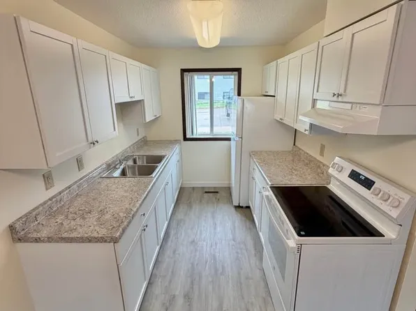 4719 S Baha Ave, Sioux Falls, SD 57106