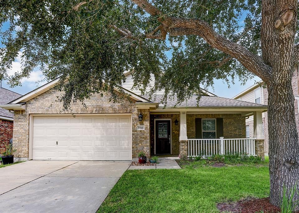 11043 Starling Creek Drive is a 1 story, 3 bedroom, 2 bathroom home in the beautiful neighborhood of Westheimer Lakes. Check out that front porch, perfect for relaxing!