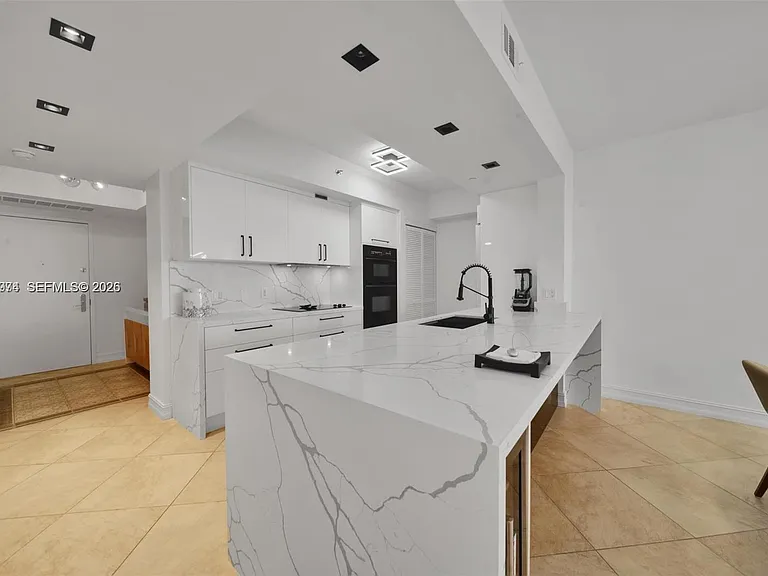 1830 S Ocean Dr #4704 — Photo 3