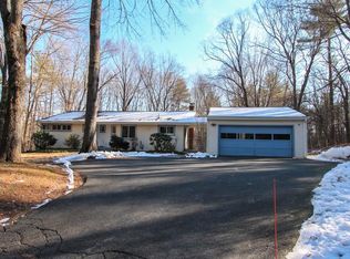 43 Avonside Knl, Avon, CT 06001