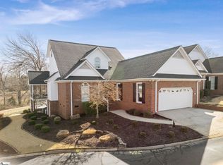 310 Greenview Cir, Greenville, SC 29609