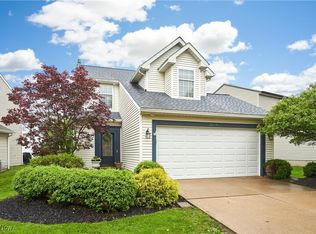 2169 Stonehenge Cir, Akron, OH