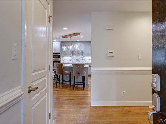 4th image of 121 King Henry Way
