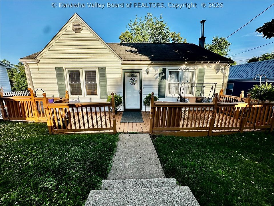 1st image of 122 Pine St