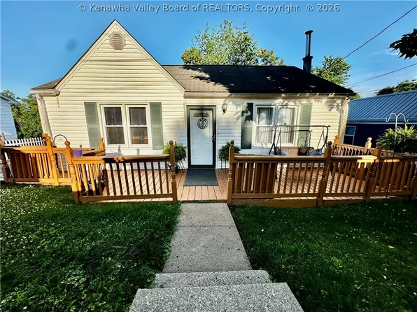 122 Pine St, Dunbar, WV 25064