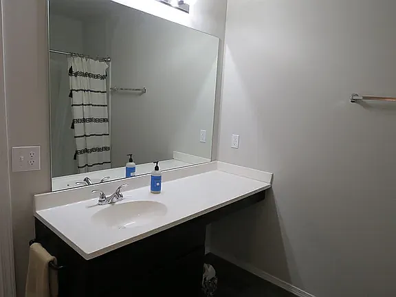 MB Bathroom Sink