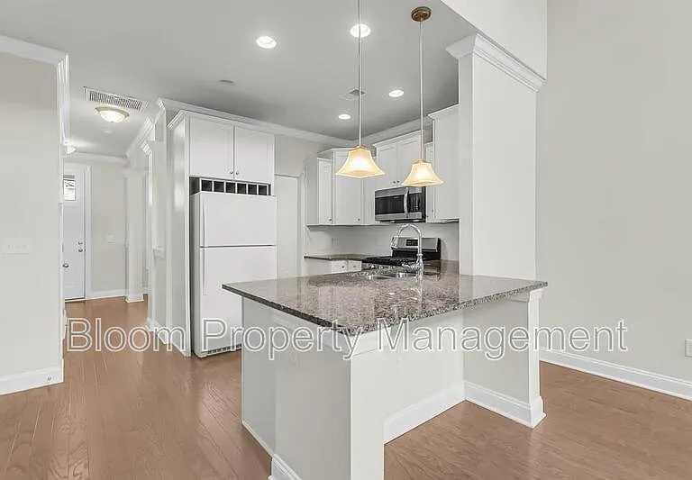 1577 Krait Ct — Photo 12
