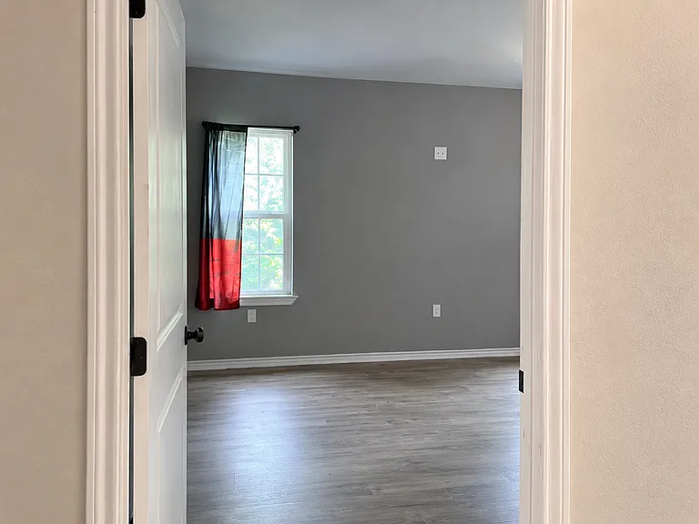 400 N Avenue A — Photo 12