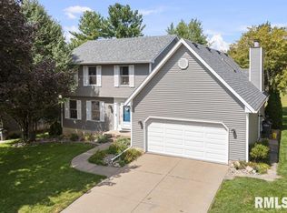 2764 Crow Creek Rd, Bettendorf, IA 52722