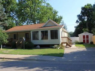 718 Grant Blvd W, Wabasha, MN 55981