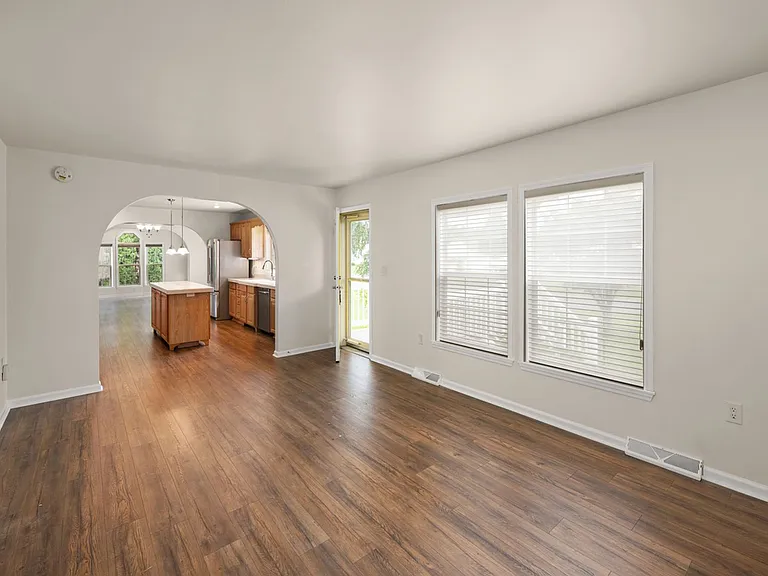 27723 Crozet Dr — Photo 10