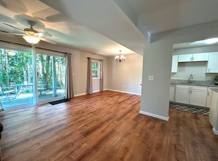 93 Park Ave APT 1501, Danbury, CT 06810
