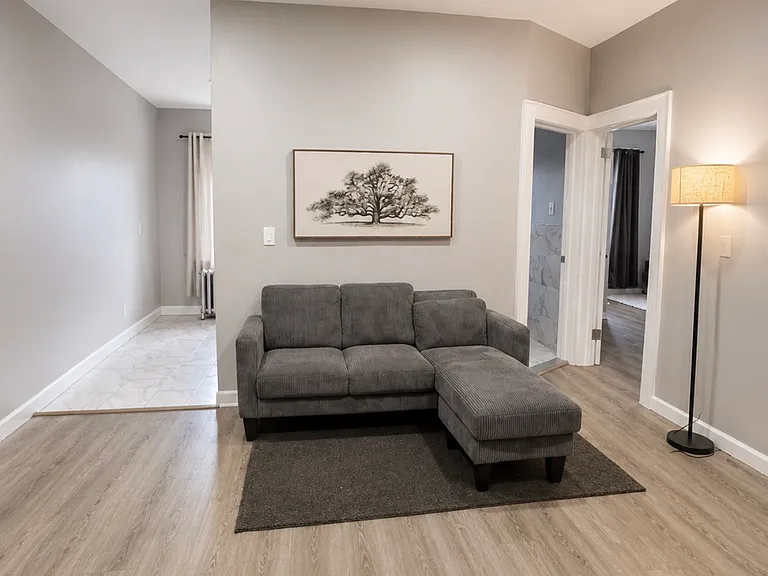 478 Roseville Ave #5 — Photo 4