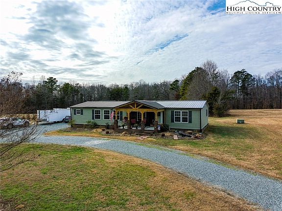 5th image of 640 Perryman Road