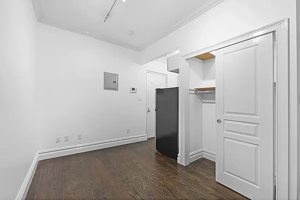 Rented by VRE | media 17