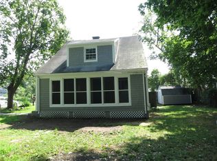 52 Quonset Ave, Warwick, RI 02889