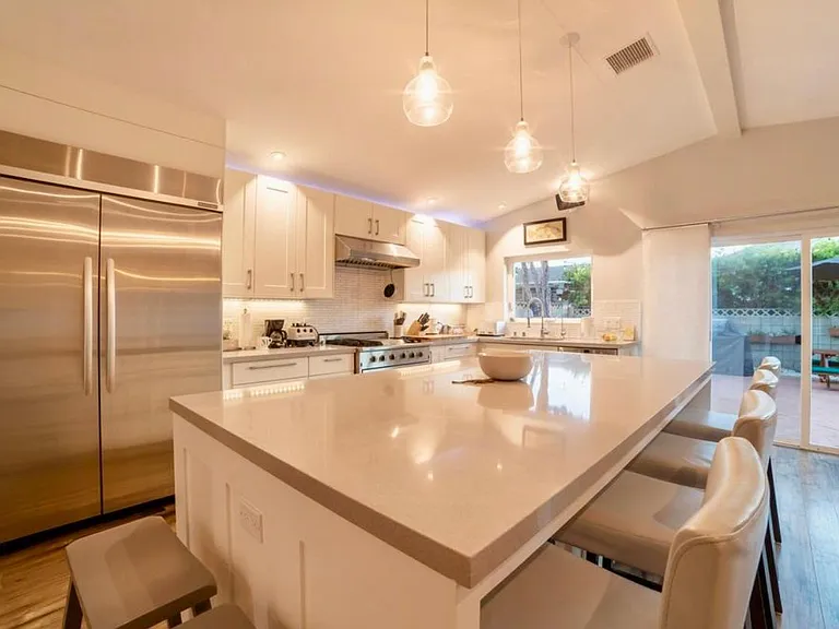 1530 Marine Ave — Photo 25