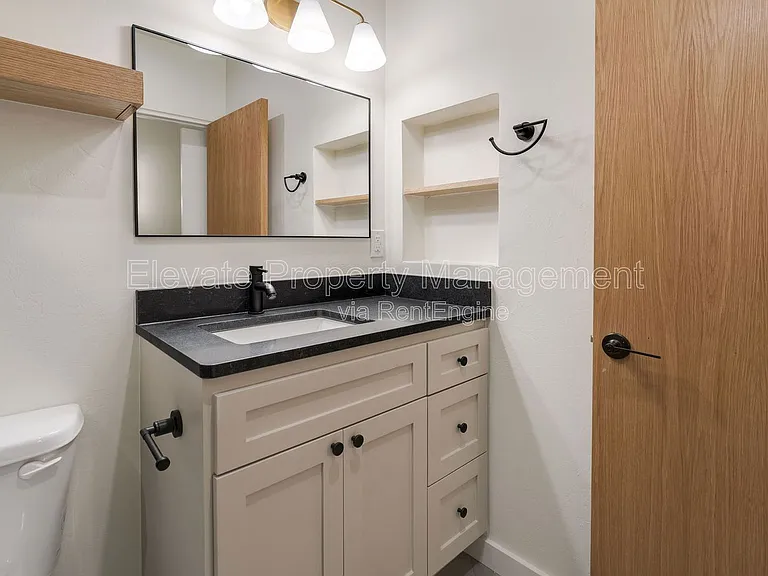 844 NW 43rd St #202 — Photo 20