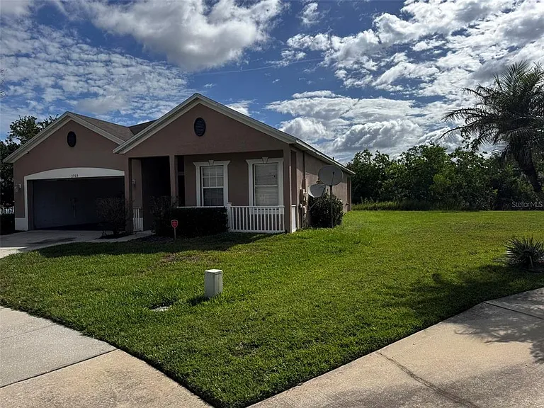 3903 Skipper Ct — Photo 2