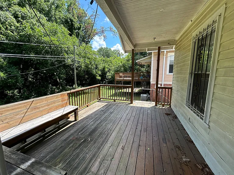 1308 W Chapel Hill St — Photo 15