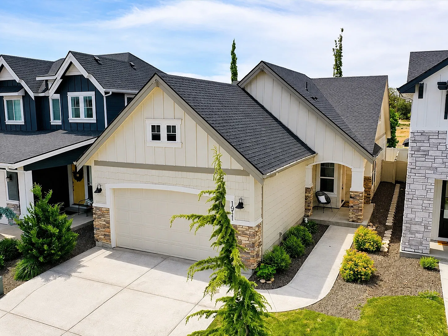 3 bed, 1715 sqft, $2,595 — Photo 3