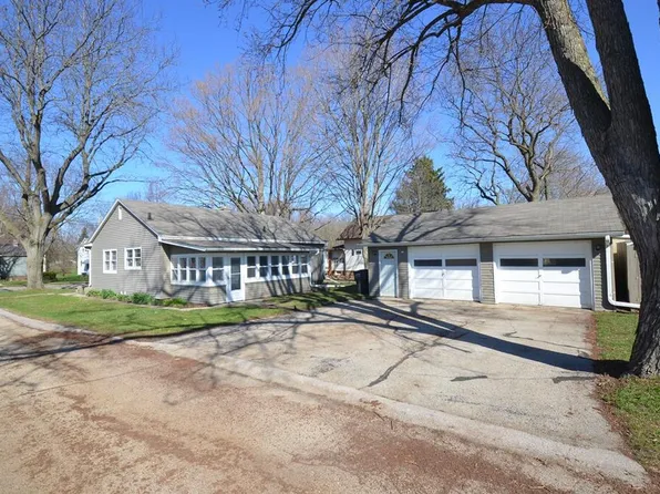 429 South Whiton STREET, Whitewater, WI 53190