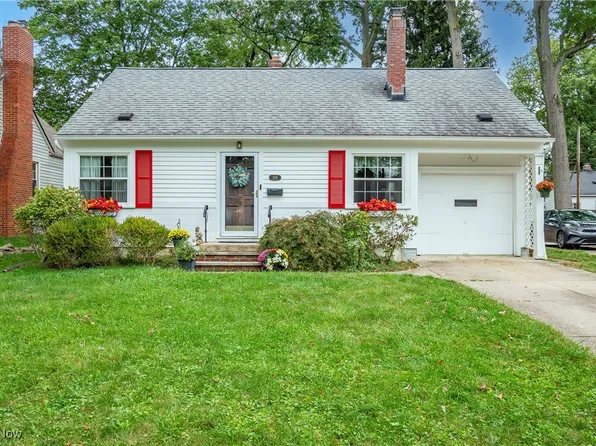 2141 15th St, Cuyahoga Falls, OH 44223