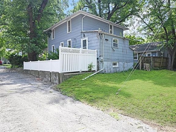 4th image of 322 Arch St