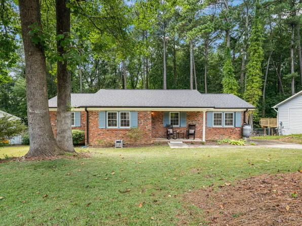 608 Harvest Ln, Raleigh, NC 27606