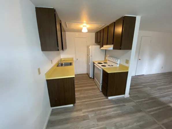 9667 Bridgeport Way SW APT 4, Lakewood, WA 98499