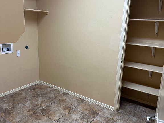 5th image of 4004 Monte Luna Ct