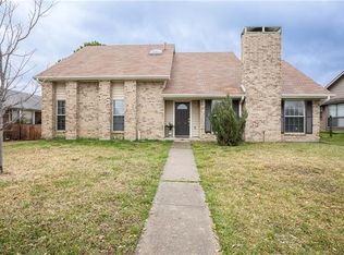 1669 Glencairn Ln, Lewisville, TX 75067