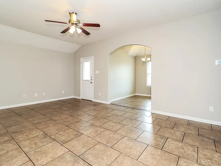 7617 Hollow Forest Dr — Photo 5