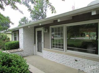 1632 Mayflower Rd, Fort Wayne, IN 46819