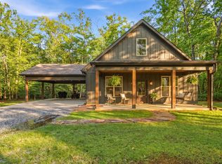 171 W Bluff Rd, Menlo, GA 30731