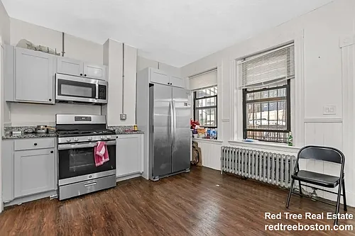 868 Huntington Ave #4 Photo 1