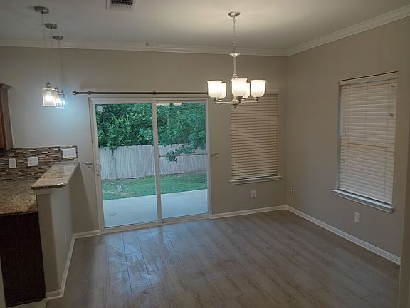 3rd image of 1230 Plaza Lake Dr