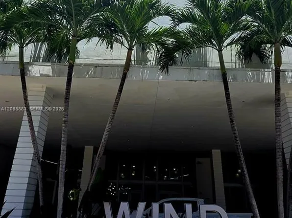 350 S Miami Ave, Miami, FL