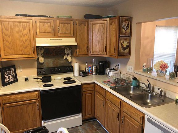 3rd image of 11781 Holgate Dr