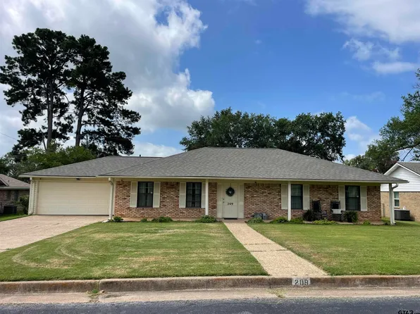 209 Mobile Dr, Tyler, TX 75703