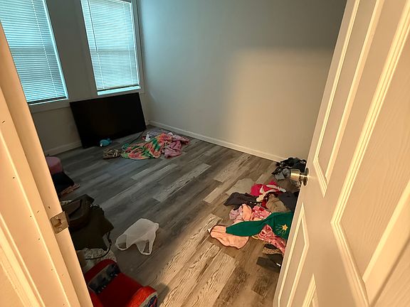 5th image of 2619 N Jackson Ave #2619