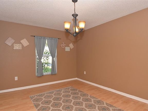 5th image of 12509 Woodbury Cove Dr